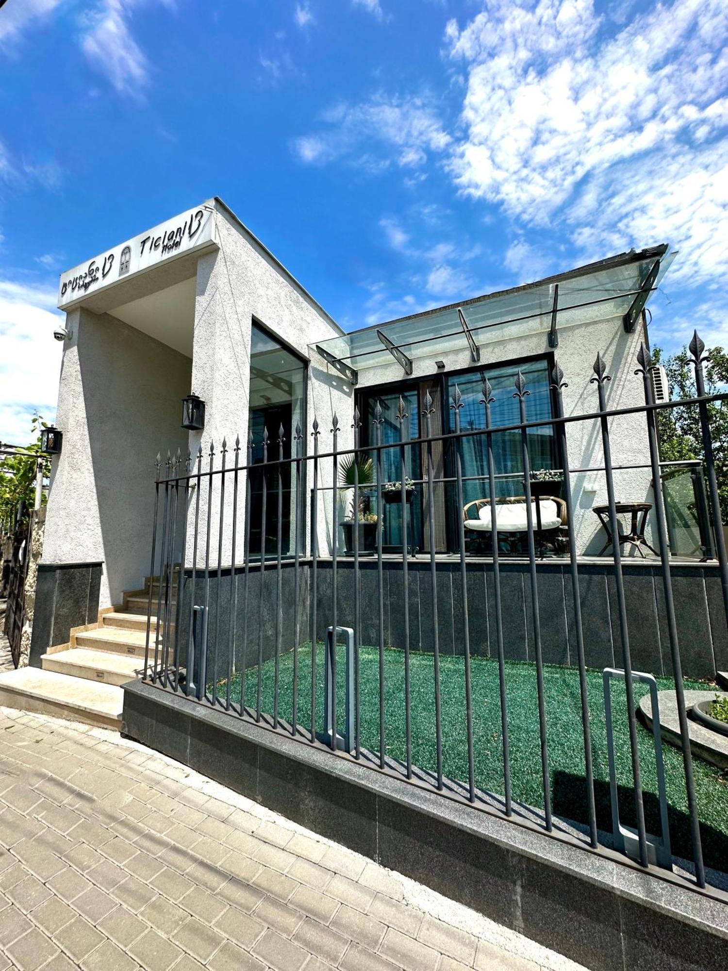 Hotel Ticiani 13 Kutaisi Dış mekan fotoğraf