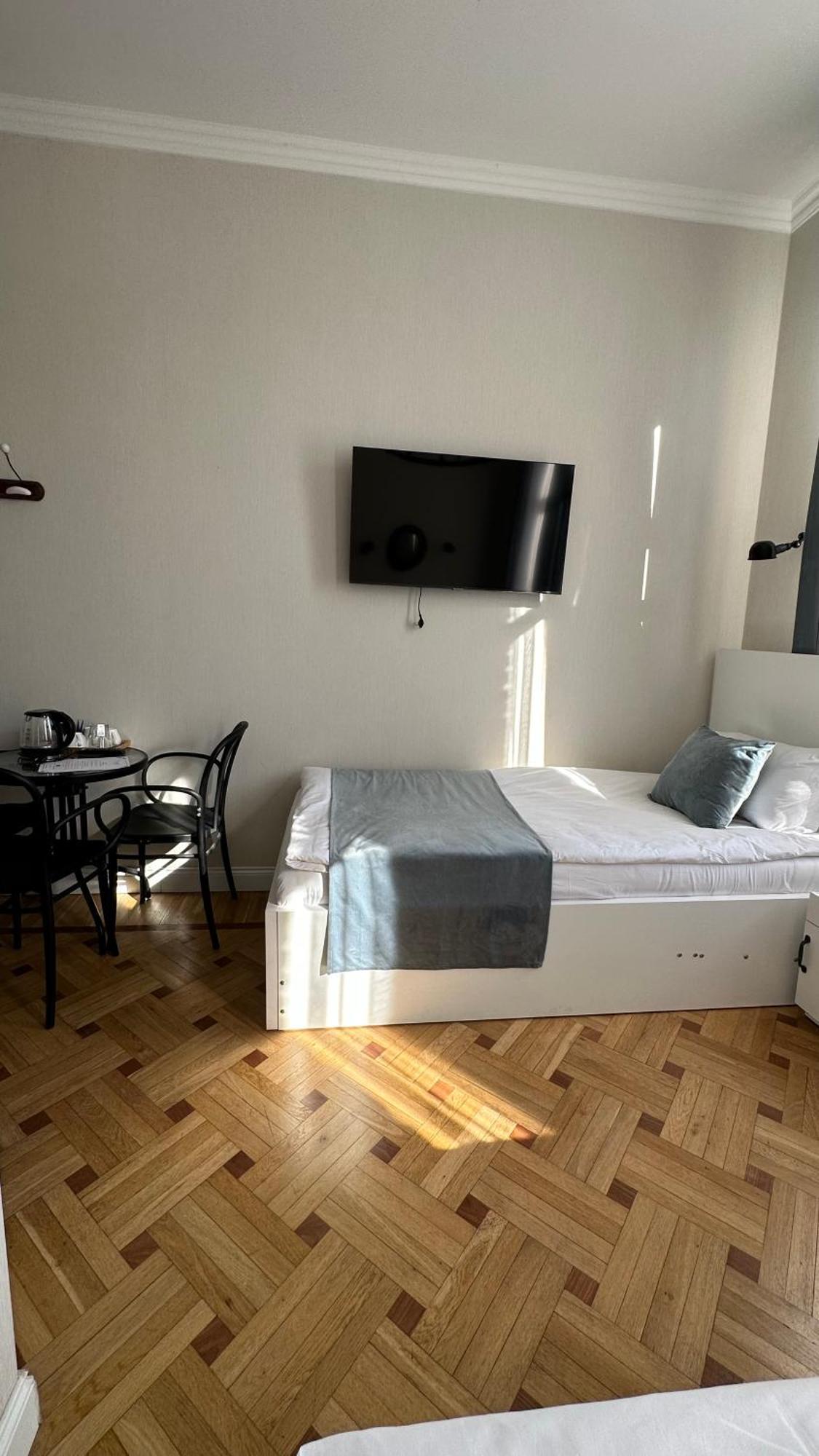 Hotel Ticiani 13 Kutaisi Dış mekan fotoğraf