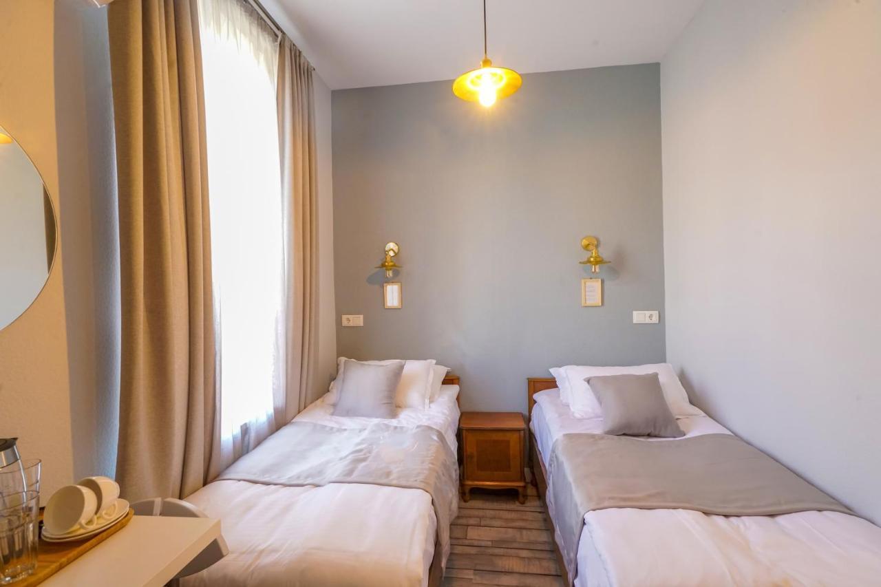 Hotel Ticiani 13 Kutaisi Dış mekan fotoğraf